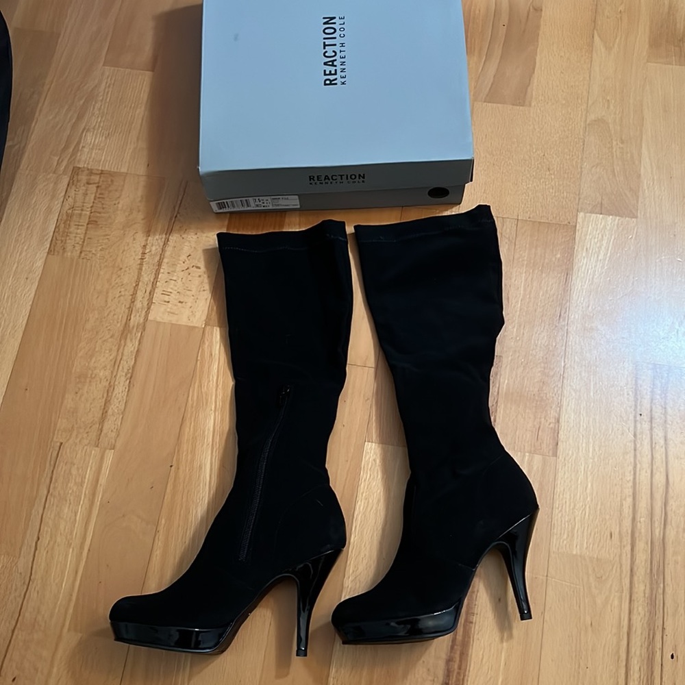 Reaction Kenneth Cole thigh high, high heeled boots